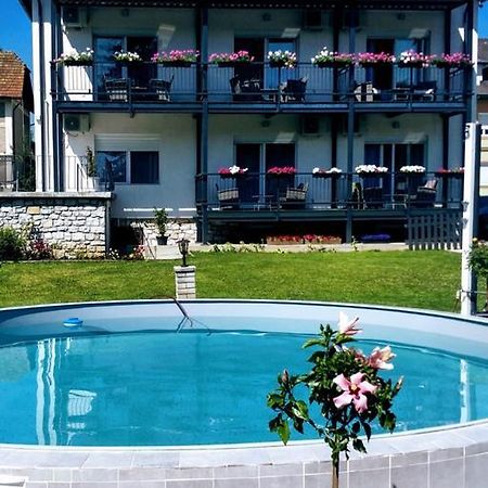 Enjoyit Rooms Фельден-ам-Вёртер-Зе Экстерьер фото