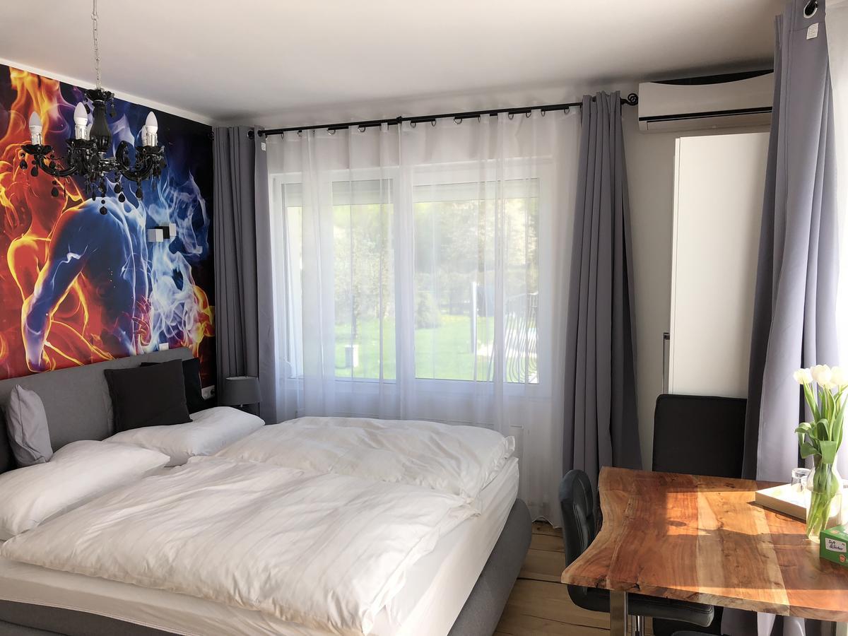 Enjoyit Rooms Фельден-ам-Вёртер-Зе Экстерьер фото